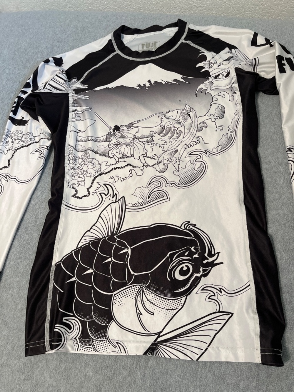 Mens Fuji MMA Rash Guard Fightwear Shirt Black White Athletic Activewear - Picture 7 of 7
